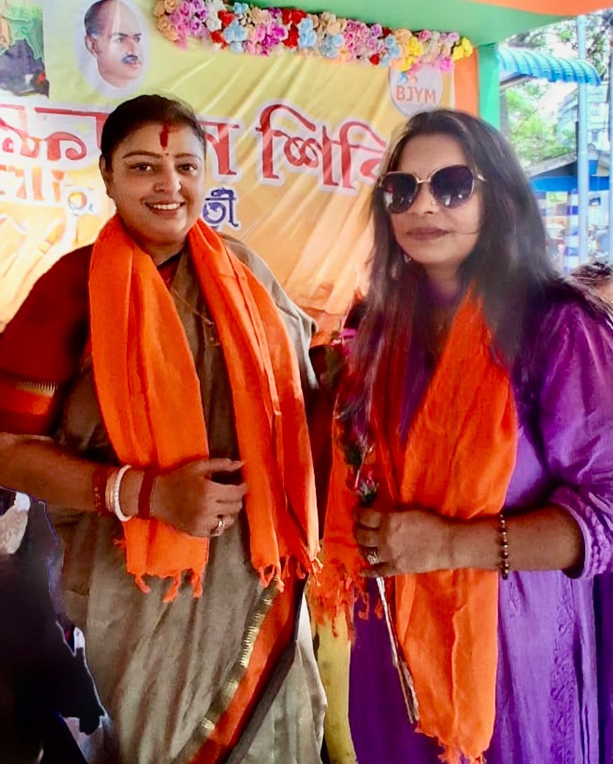 Adv.(Dr.) Kiran Tiwari Bhuwalka with Priyanka Tibrewal Ji, Former Secretary, BJP West Bengal